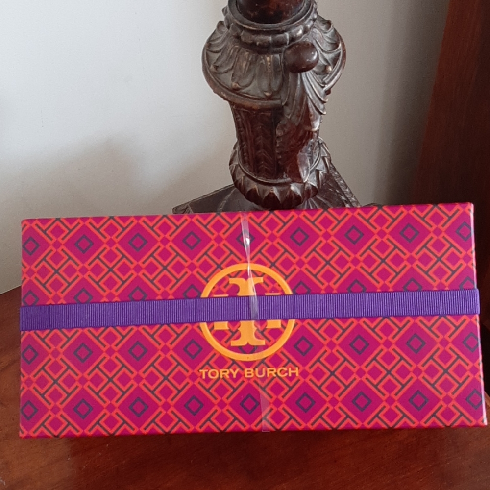Tory Burch shoes box New
